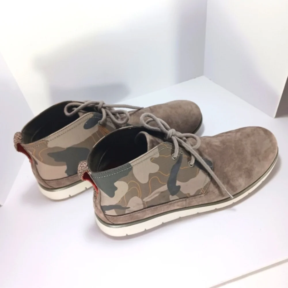 UGG Freamon Men's Suede & Camo Desert Boots EUC Sz 11